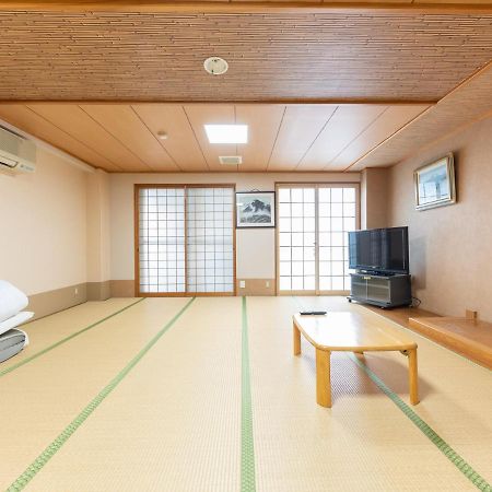 Ryosou Minatosou Joetsu Hotel Exterior photo